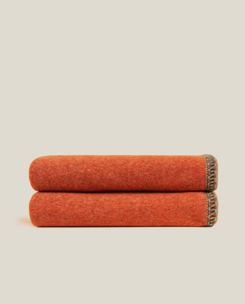 Плед Frati SOFT BAMBOO APRICOT с тесьмой Coco, оранжевый, 160х200 см, бамбук 40% полиэстер 60%, 910г
