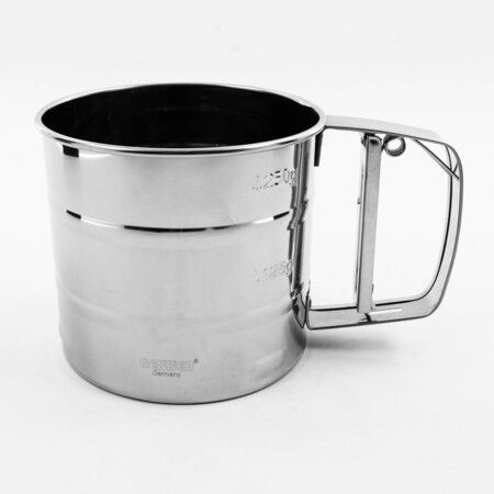 Кружка-сито с мерной шкалой 550 мл BEKKER 9230-1