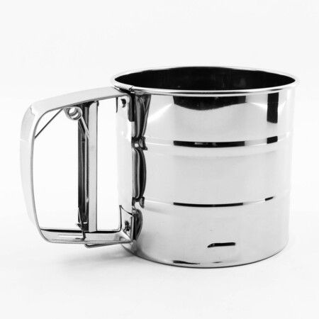 Кружка-сито с мерной шкалой 550 мл BEKKER 9230-1