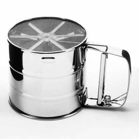 Кружка-сито с мерной шкалой 550 мл BEKKER 9230-1