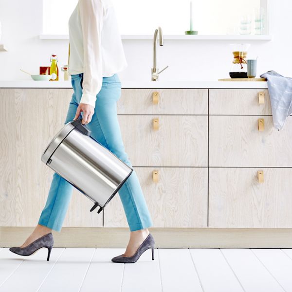 Мусорный бак с педалью newIcon 12 л стальной матовый