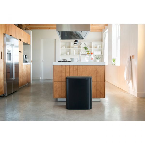 Мусорный бак Brabantia BO TOUCH BIN 2x30 л цвет черный матовый 