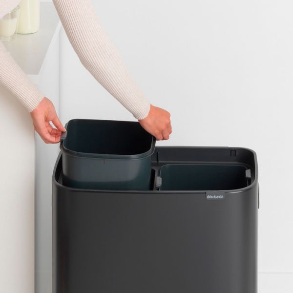 Мусорный бак Brabantia BO TOUCH BIN 2x30 л цвет черный матовый 