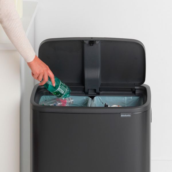 Мусорный бак Brabantia BO TOUCH BIN 2x30 л цвет черный матовый 