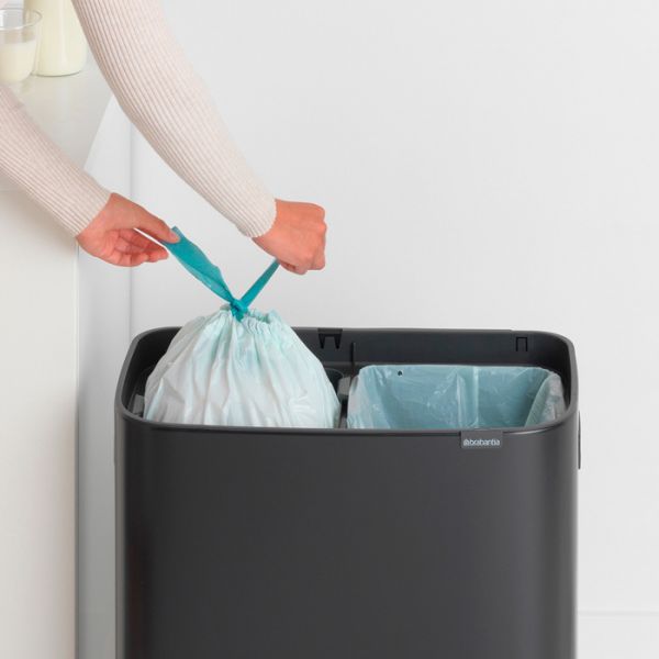 Мусорный бак Brabantia BO TOUCH BIN 2x30 л цвет черный матовый 