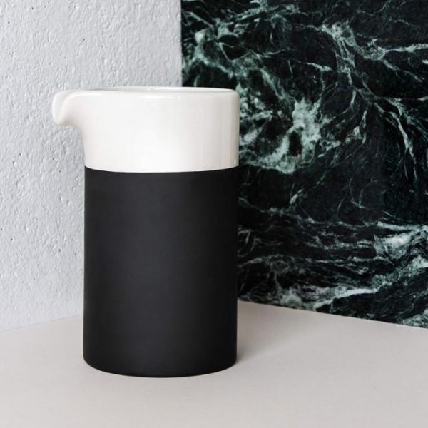 Охлаждающий графин 400 мл, керамика, черный Magisso