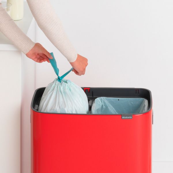 Мусорный бак Brabantia BO TOUCH BIN 2x30 л цвет пламенно-красный 