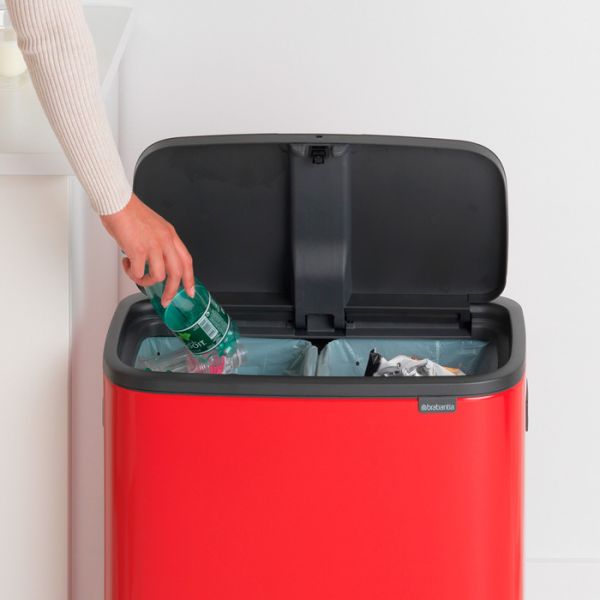 Мусорный бак Brabantia BO TOUCH BIN 2x30 л цвет пламенно-красный 