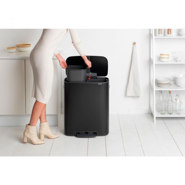 Мусорный бак Brabantia BO PEDAL BIN 2x30 л цвет черный матовый 