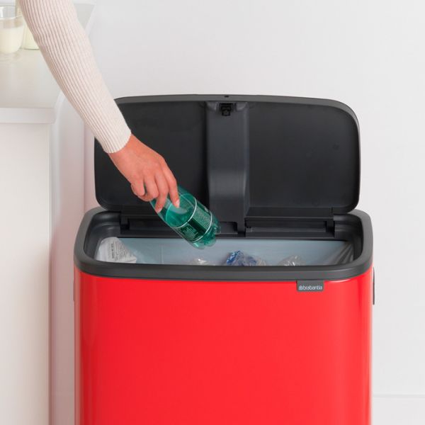 Мусорный бак Brabantia BO TOUCH BIN 60 л цвет пламенно-красный 