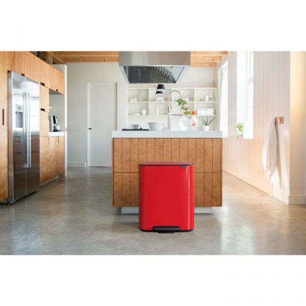 Мусорный бак Brabantia BO PEDAL BIN 2x30 л цвет пламенно-красный 