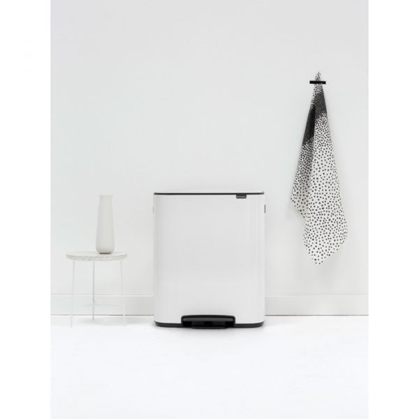 Мусорный бак Brabantia BO PEDAL BIN 2x30 л цвет белый 