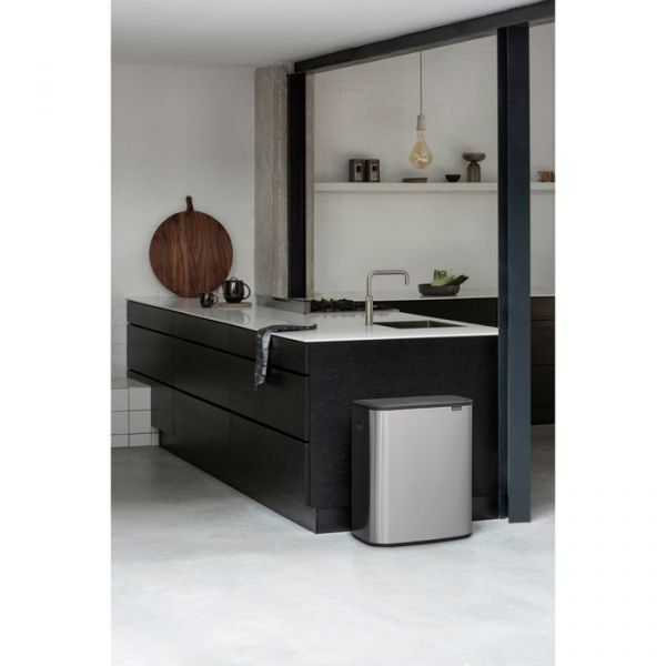Мусорный бак Brabantia BO TOUCH BIN 60 л цвет стальной матовый 
