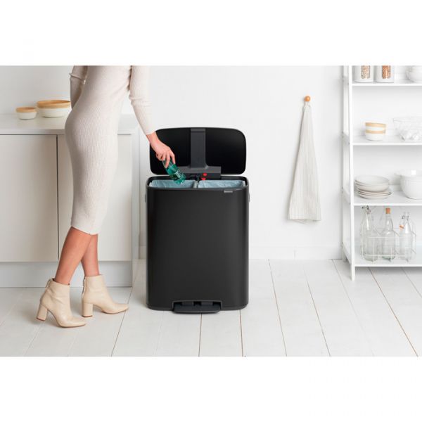 Мусорный бак Brabantia BO PEDAL BIN 2x30 л цвет черный матовый 