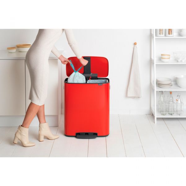 Мусорный бак Brabantia BO PEDAL BIN 2x30 л цвет пламенно-красный 