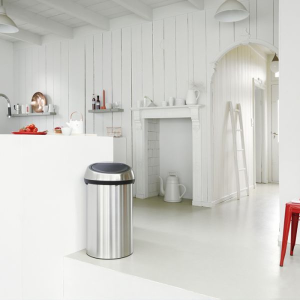 Мусорный бак Brabantia TOUCH BIN 60 л высота 70,4 см диаметр 40 см цвет матовый стальной 