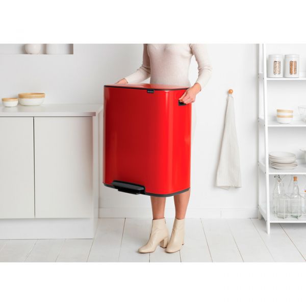 Мусорный бак Brabantia BO PEDAL BIN 60 л цвет пламенно-красный 