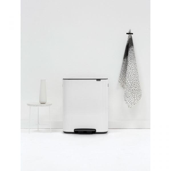 Мусорный бак Brabantia BO PEDAL BIN 60 л цвет белый 