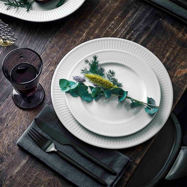 Тарелка закусочная 22 см белый фарфор PILLIVUYT Plisse 