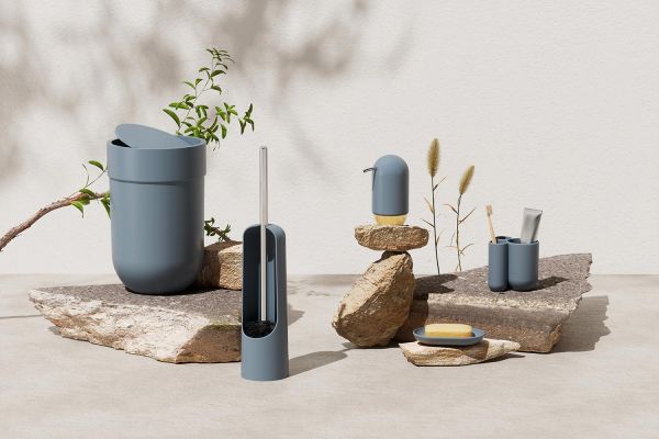 Корзина для мусора с крышкой touch, 6 л, голубая Umbra