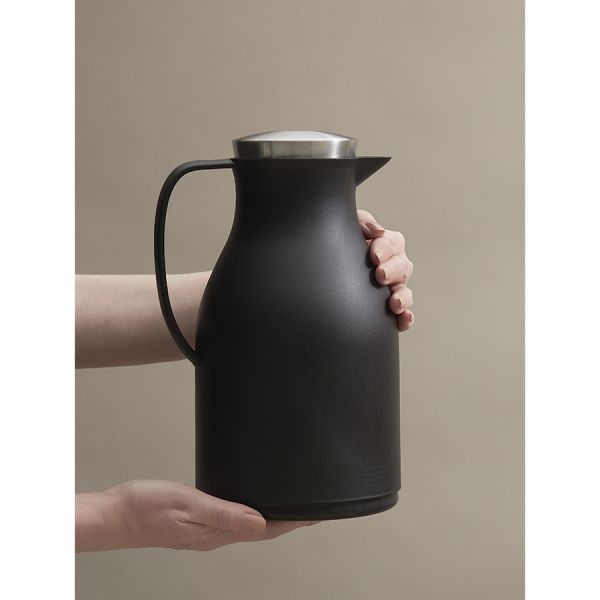 Термокувшин keep heat 1.5 л, черный Smart Solutions