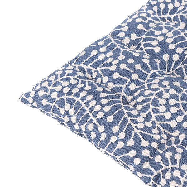 Подушка на стул темно-синего цвета с принтом Спелая Смородина из коллекции scandinavian touch, 40х40 см