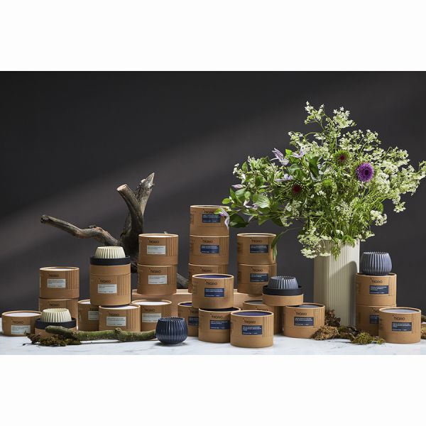 Свеча ароматическая green tea & pear blossom из коллекции edge, бежевый, 30 ч Tkano