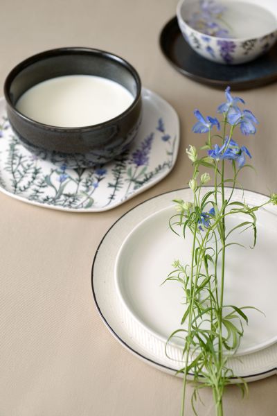 Тарелка обеденная 26 см contour Liberty Jones