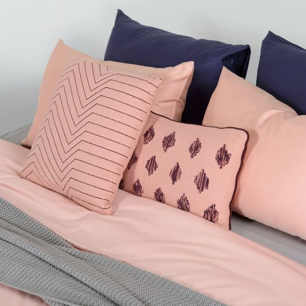 Подушка декоративная cтеганая из хлопка цвета пыльной розы из коллекции ethnic, 45х45 см Tkano