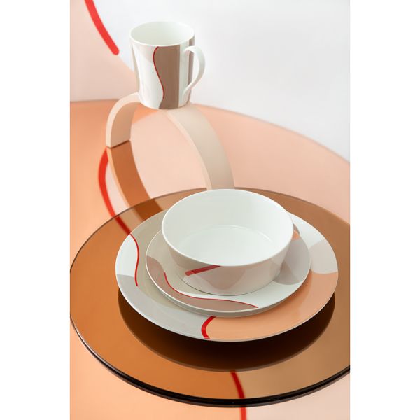 Набор из двух тарелок бежевого цвета с авторским принтом из коллекции freak fruit 27см