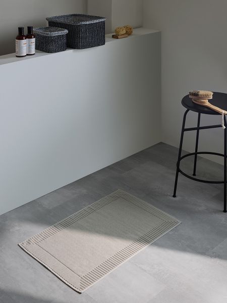Коврик для ванной с фактурным бортиком бежево-серого цвета из коллекции essential, 50х80 см Tkano