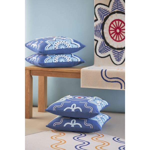 Подушка декоративная по мотивам эвенских орнаментов из коллекции cultural heritage, 45х45 см Tkano