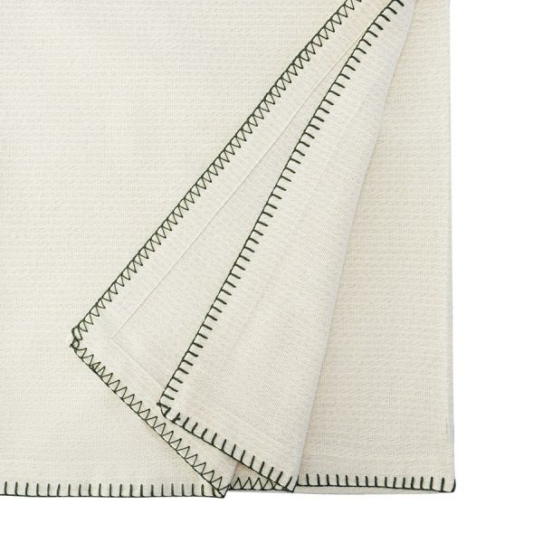 Скатерть с окантовкой из коллекции new year essential, 170х170 см Tkano
