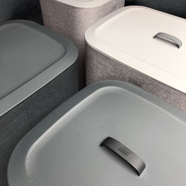 Корзина для белья tota™ 90 л черная