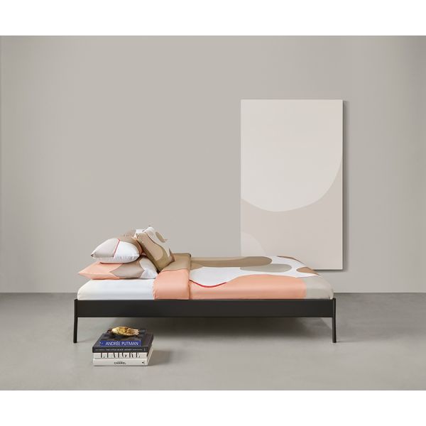 Комплект постельного белья из сатина бежевого цвета с авторским принтом из коллекции freak fruit