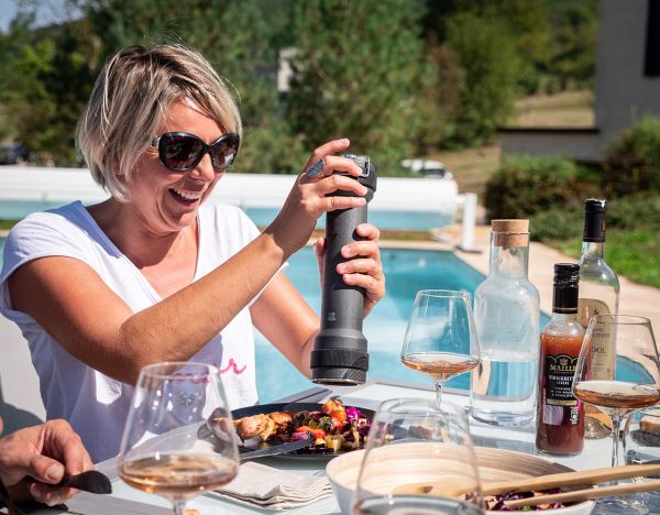 Мельница для перца с подсветкой деревянная 30 см, графит, BBQ, 41526, PEUGEOT,