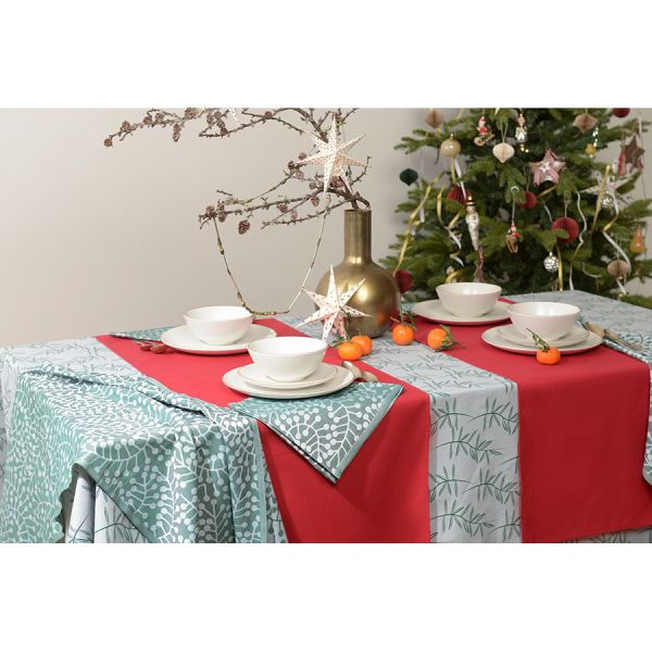 Салфетка из хлопка зеленого цвета с рисунком Спелая смородина scandinavian touch 53х53см