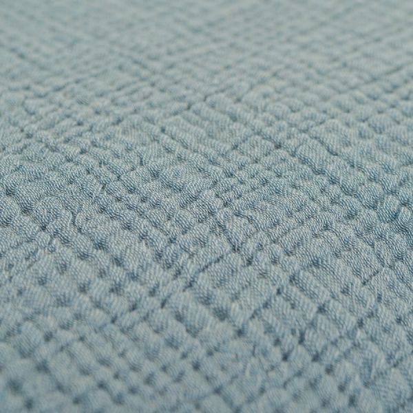 Покрывало из жатого хлопка джинсово-синего цвета из коллекции essential, 230х250 см Tkano