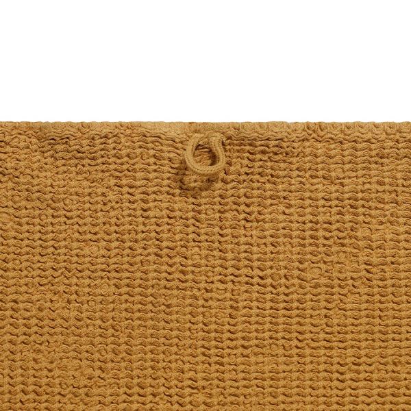 Полотенце для рук из умягченной вафли цвета охры из коллекции essential, 50x90 см Tkano