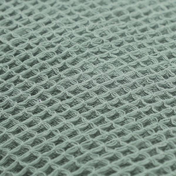 Покрывало вафельное из хлопка цвета шалфея из коллекции essential, 180х250 см Tkano