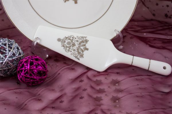 Блюдо для торта 27.5 см с лопаткой (белое золото), костяной фарфор, АККУ