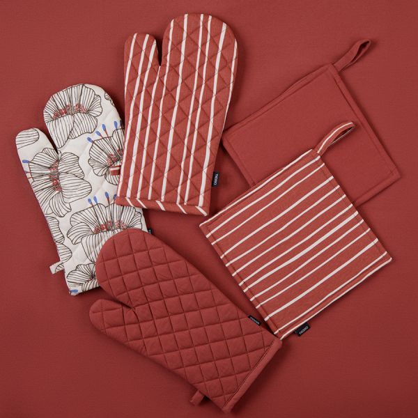 Прихватка из хлопка терракотового цвета с принтом Полоски из коллекции prairie, 22х22 см Tkano