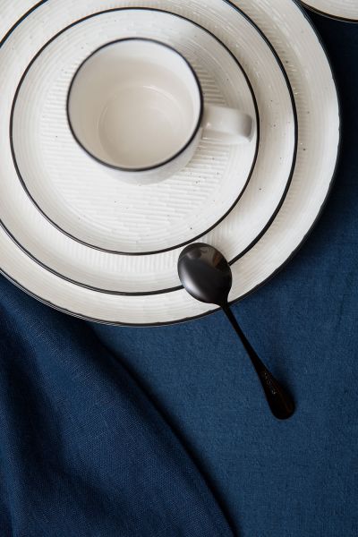 Тарелка закусочная 21 см contour Liberty Jones