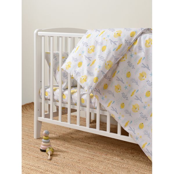 Простыня на резинке из сатина с принтом oceania world из коллекции tiny world 60х120х20 см