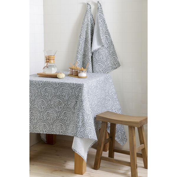 Скатерть серого цвета с принтом Спелая Смородина из коллекции scandinavian touch, 170х170 см