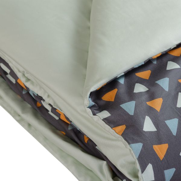 Комплект постельного белья полутораспальный из сатина мятного цвета с принтом triangles из коллекции
