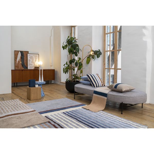 Чехол на подушку с рисунком tulip garden бежевого цвета из коллекции terra, 45х45 см