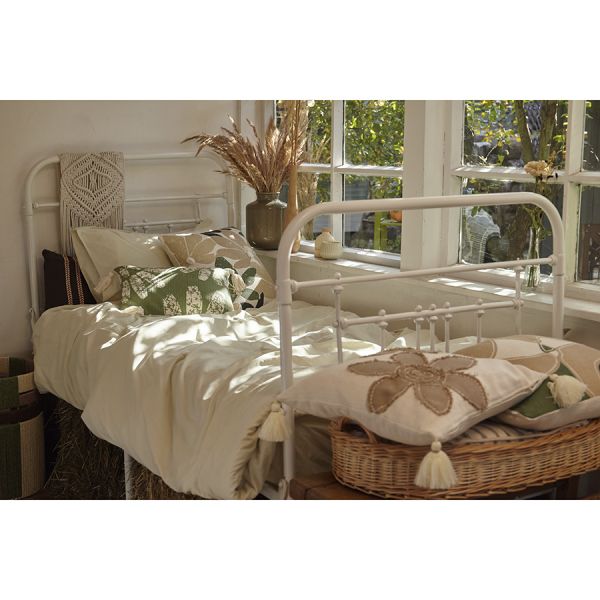 Подушка декоративная с рисунком flowers и кисточками из коллекции ethnic 30х45 см Tkano