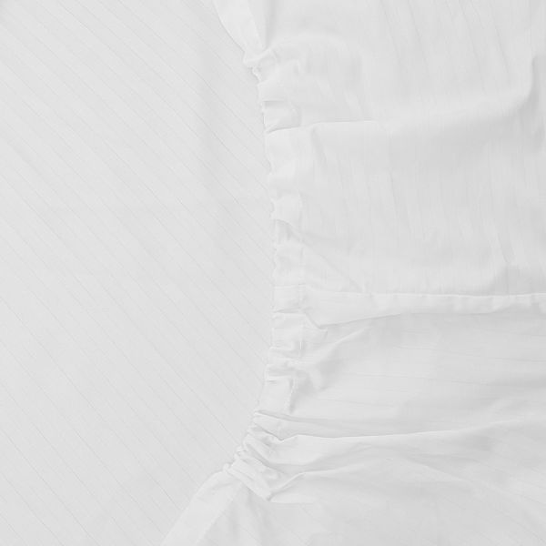 Простыня на резинке из страйп-сатина из коллекции essential, 160х200х30 см Tkano