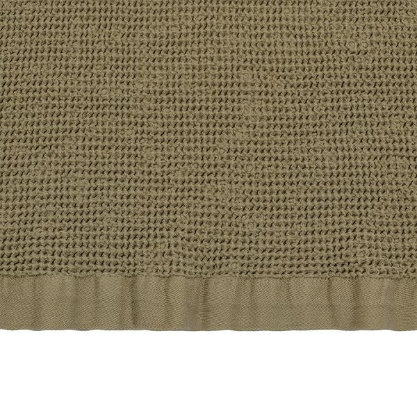 Полотенце банное из умягченной вафли цвета хаки из коллекции essential, 70x140 см Tkano